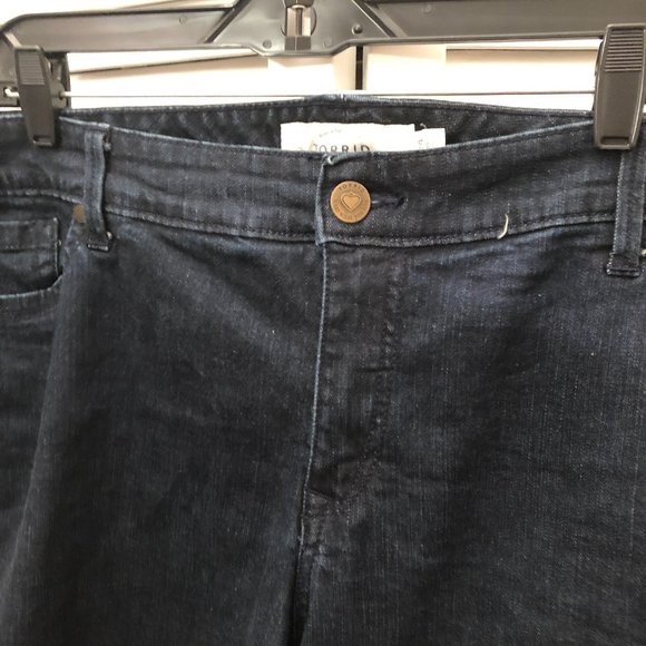 Torrid Bermuda shorts, dark wash, 24 - Picture 3 of 10